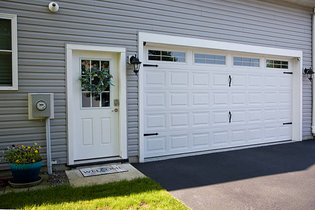 24/7 Emergency Garage Door Panel Replacement experts in Spencerville, NM
